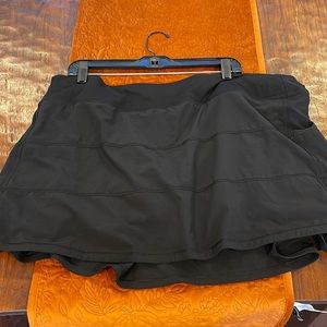 Lululemon pace rival mid rise skirt EUC